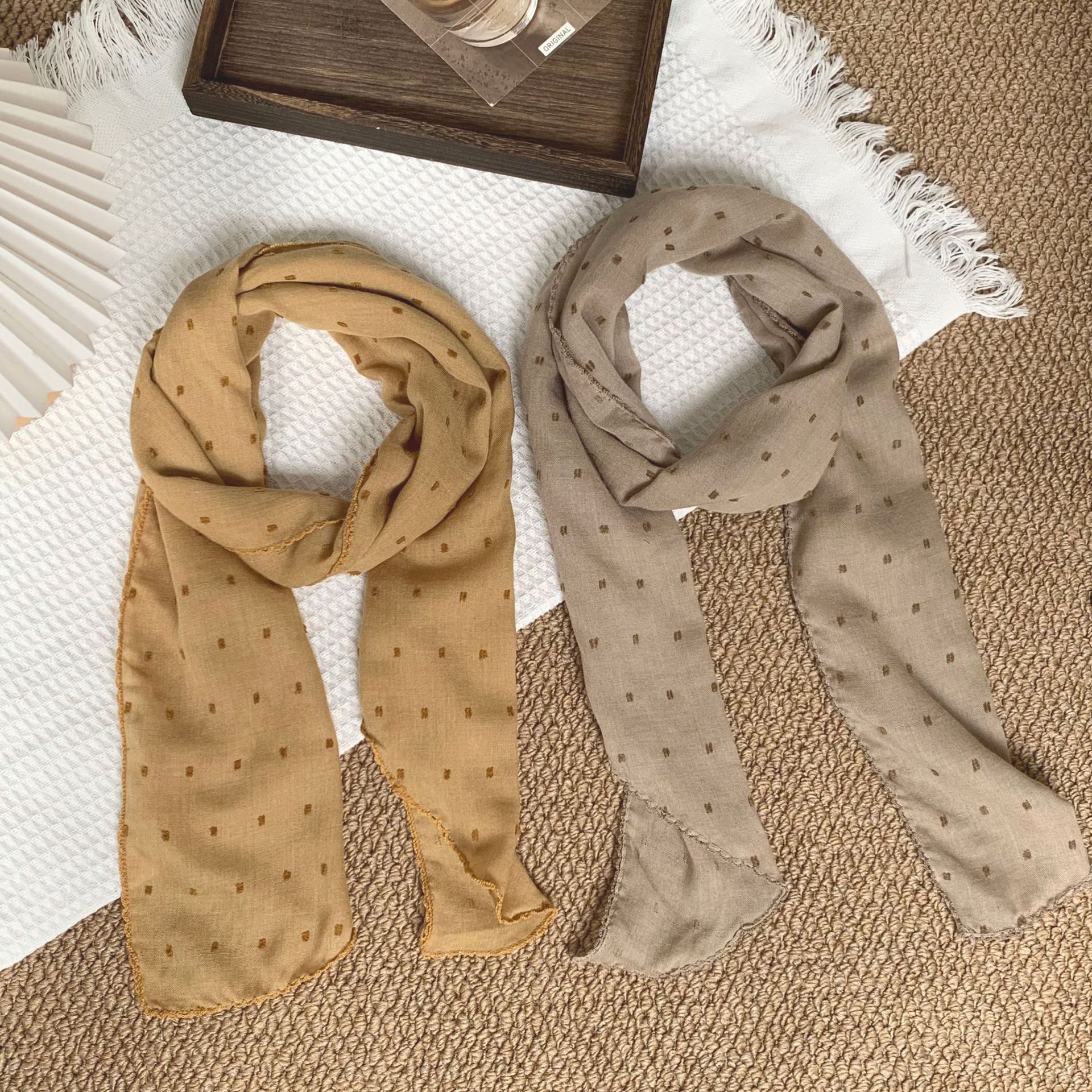 Pañuelo de seda de lino de algodón con lunares pequeños para mujer, versión coreana de la nueva moda, bufanda de seda de todo fósforo, bufanda pequeña, bolsa de atar multifuncional, bufanda de seda, cinturón para el cabello