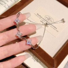 新款时尚气质高级感四叶草锆石手链轻奢精致可调节万能链手饰女