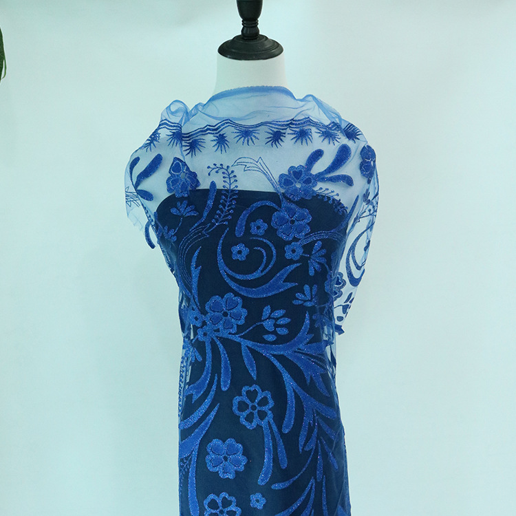 Nuevo estampado de oro hilo de malla hilo de encaje dorado perlas tela de vestido de boda primavera y otoño tela de vestido de espectáculo