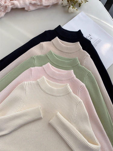 Girls' Sweater, Stylish Children's Solid-Color Round-Neck Knitted Base Layer Top, Winter New Arrival Innerwear Top for Little Girls