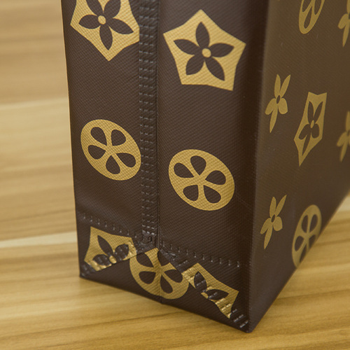 Brown non-woven bag creative coated non-woven clothing bag shopping gift bag color printing advertising