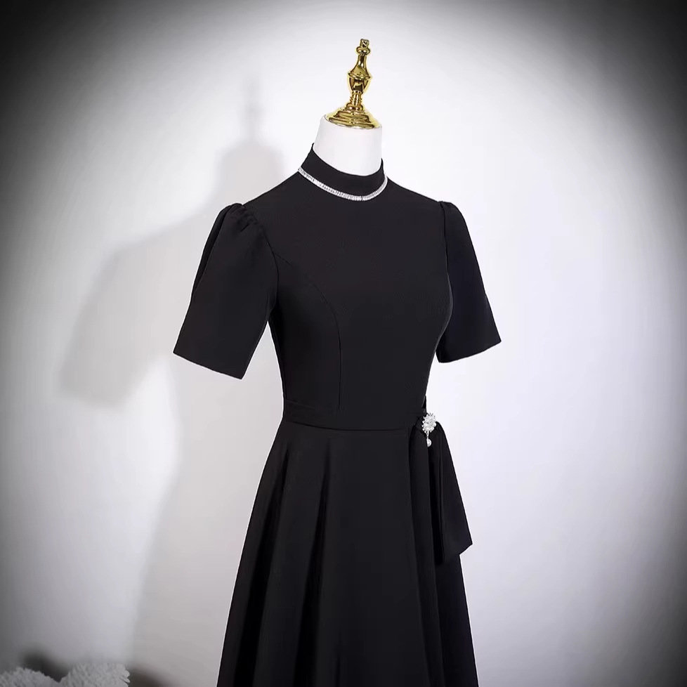Women's Sophisticated Black Fitted Evening Gown Hepburn Style Elegant Dress for French Fashion Show Or Event_ecoleips.com