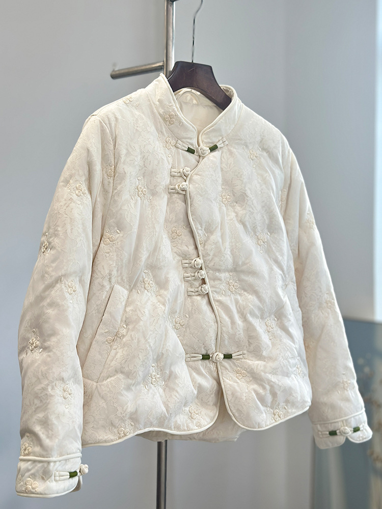 White New Chinoiserie High-End Jacquard Embroidered down Jacket for Women with Slanted Lapel, Stand-Up Collar and Disc Buckle Classy Tang Suit Jacket