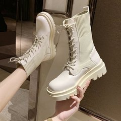 マーティンブーツの女性秋冬の新型英倫風ニットの弾力性の厚い底のショートブーツのファッションの街はやせている機関車のブーツの女性をたたきます。