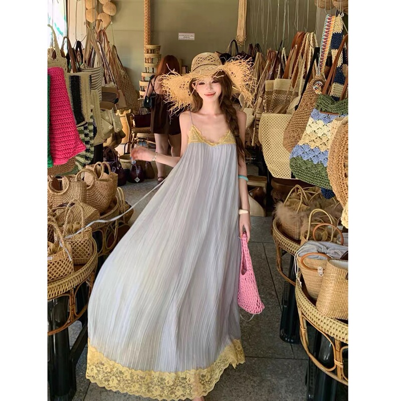 Blue long dress, summer chiffon, elegant and gentle style, seaside ambiance, loose-fitting strap dress, island vacation dress Blue long dress, summer chiffon, elegant and gentle style, seaside ambiance, loose-fitting strap dress, island vacation dress