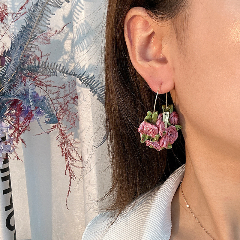 Sweet Flower Alloy Cloth Handmade Women's Earrings display picture 3