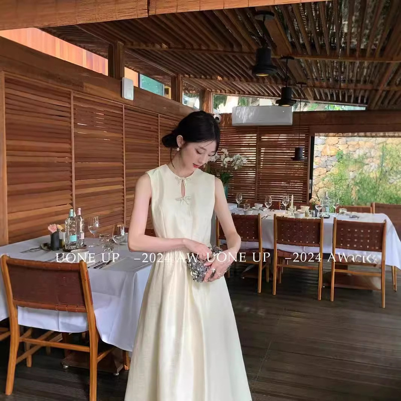 Uone Rhinestone Sleeveless Dress for Women with Bow Tie, Waist-Cinching Long Dress, A-Line 3D Effect, Vintage Style, Artistic Retro