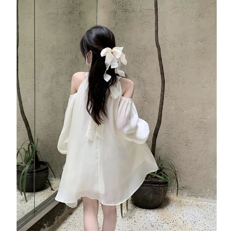 Design summer dress with a round collar