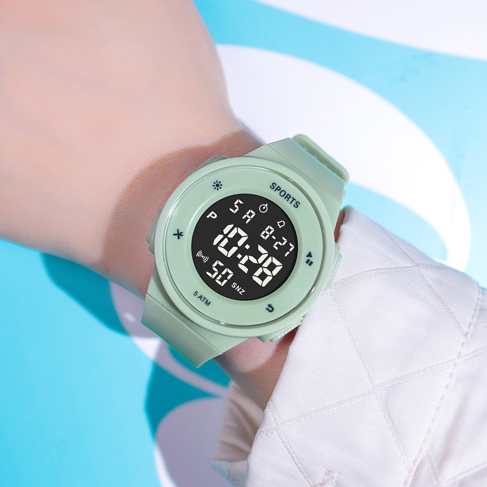 Reloj electrónico de luz nocturna de tendencia simple para estudiantes de secundaria junior alarma multifuncional cronometraje reloj electrónico deportivo