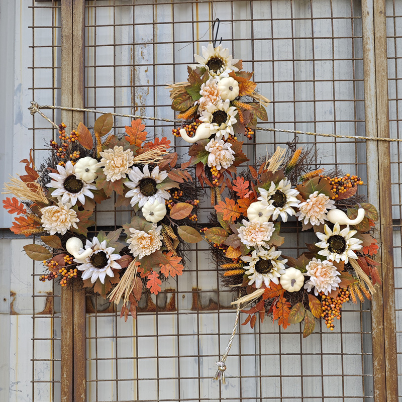 秋の感謝祭の白いかぼちゃの花輪の豊作祭のひまわりのカエデの葉50/60cmの花輪の装飾のドア飾りの新商品|undefined