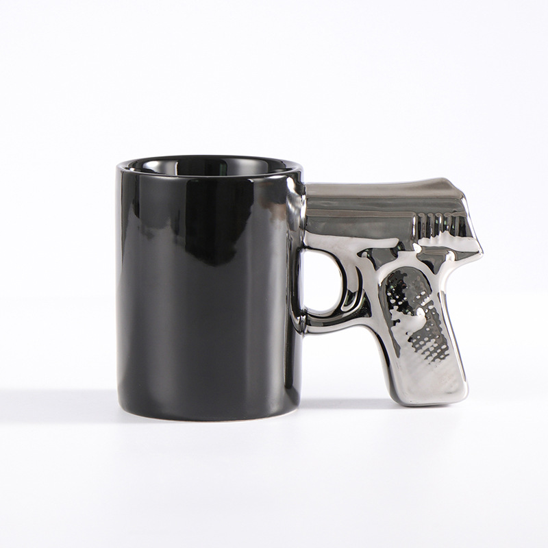 Taza de cerámica creativa oro plata pistola taza de mango de la pistola taza de agua personalizada taza de café taza de modelado 3D taza de esmalte taza