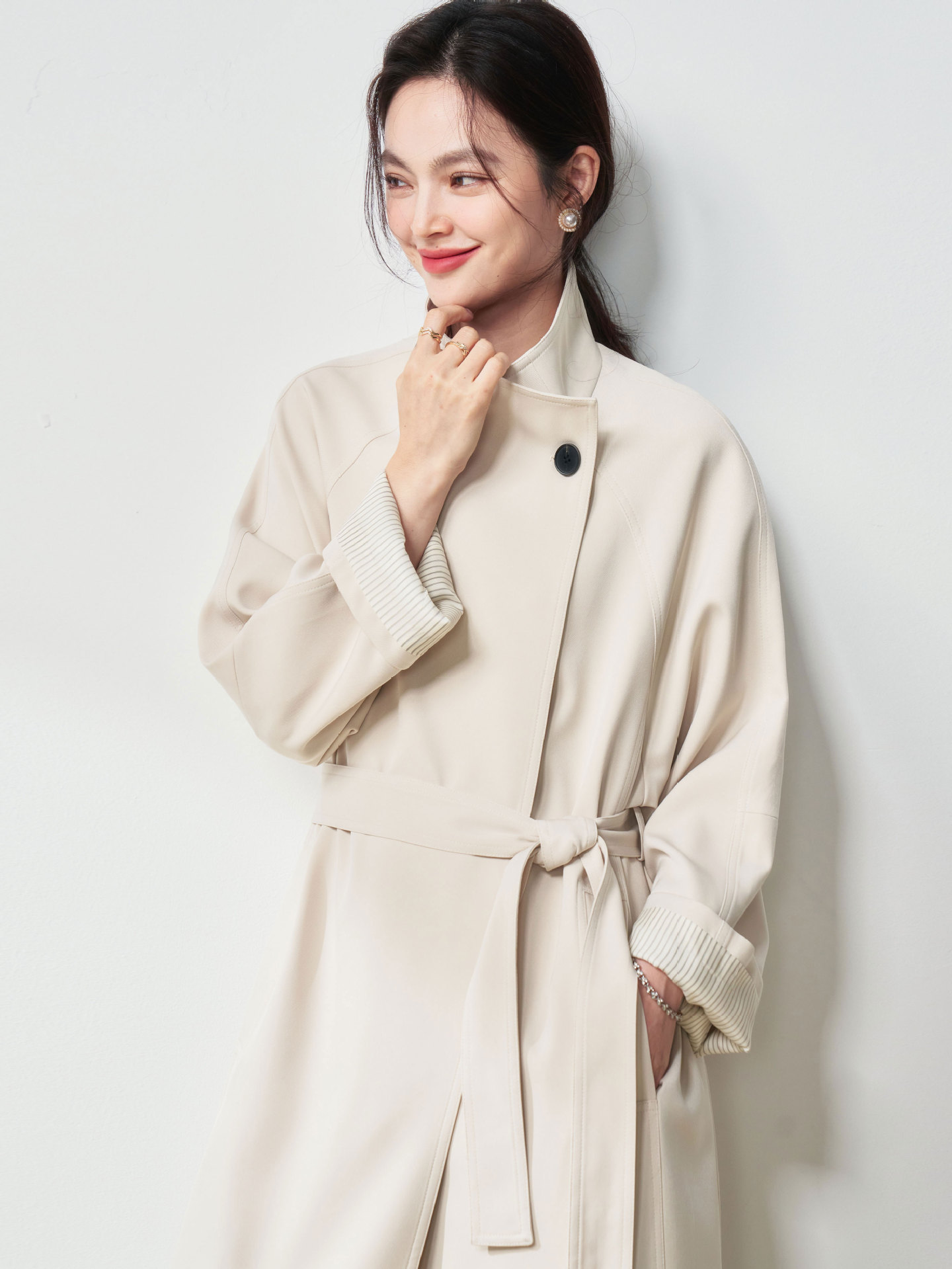 26春 シンプルROW風 立ち襟デザイン シンプルカジュアル通勤風 ロングコート ミドル丈 ウインドブレーカー 25075