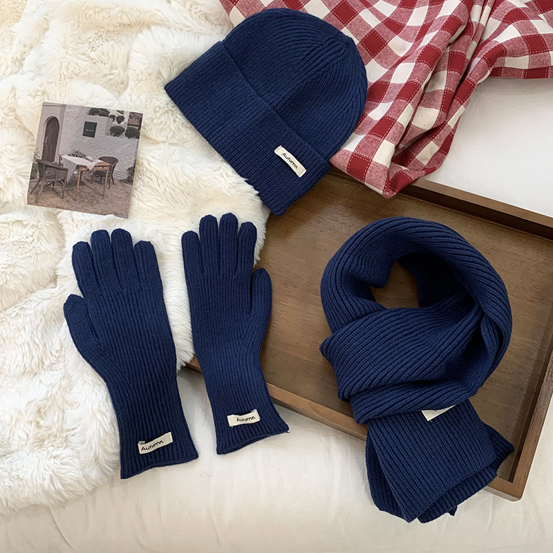 Bufandas guantes de sombrero de tres piezas de invierno nuevas parejas estudiantes de cabina guantes de sombrero bufandas de punto calientes