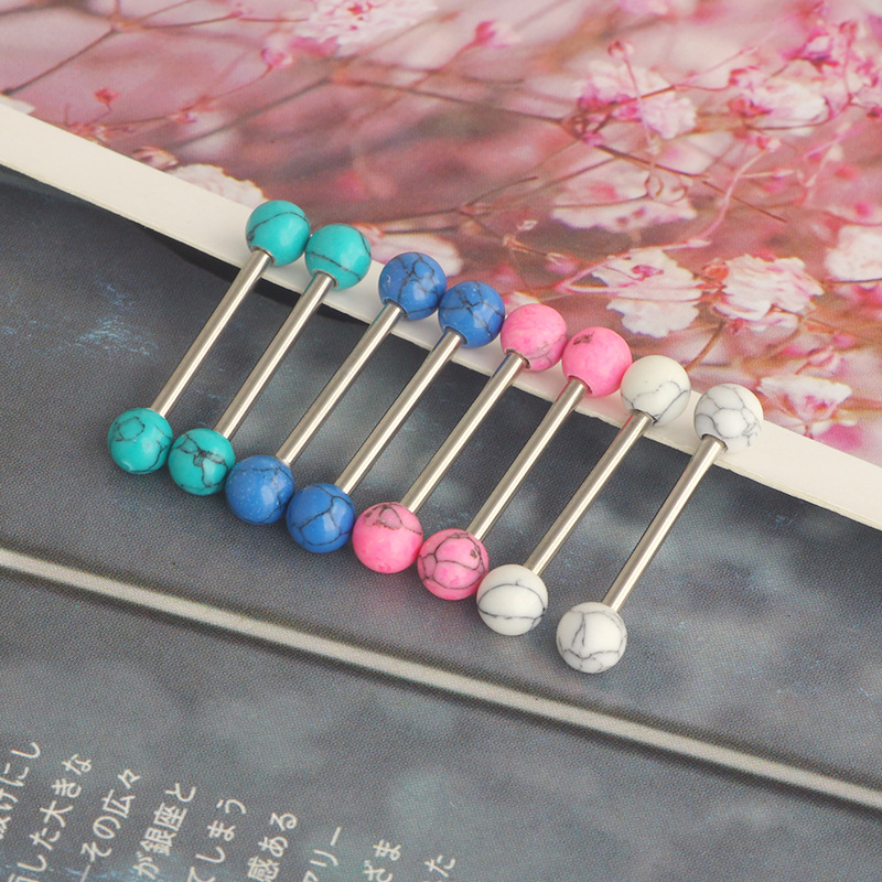 16G labret stud size and finish detail