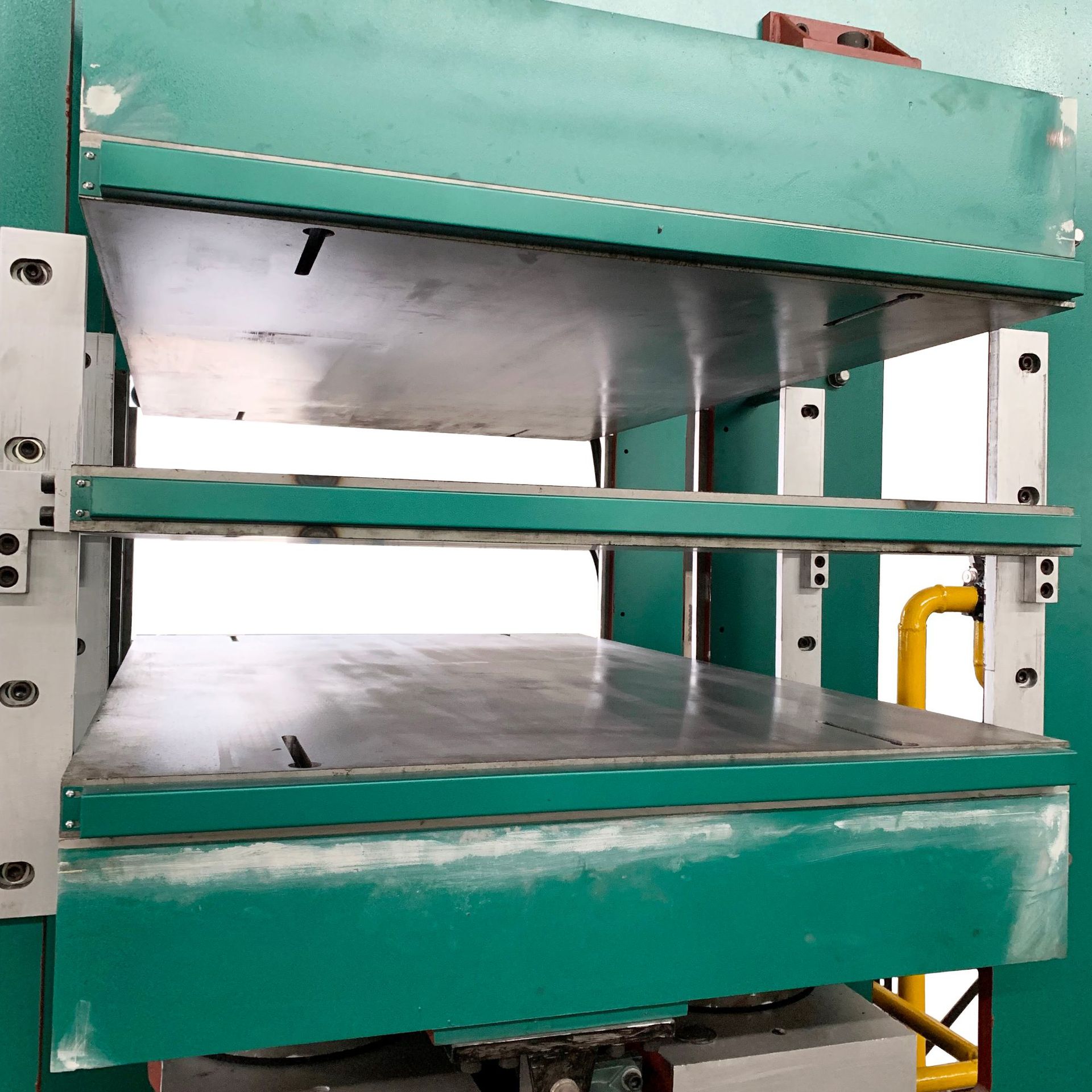 厂家供应丁腈橡胶件硫化机 电加热成制品机器设备 高温高压力机