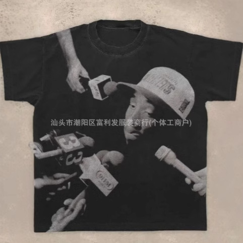 Fashionable trend retro short sleeve T-shirt with a round collar