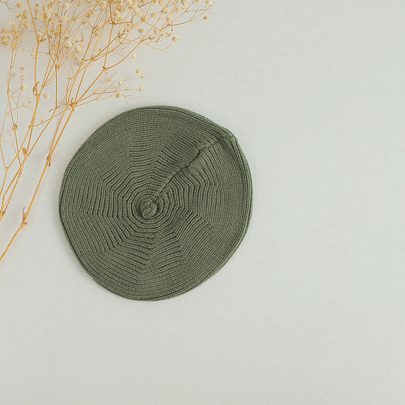 45-50cm 약 6 개월-4 세-탄성 다크 그린 물결 모양의 니트 베레모