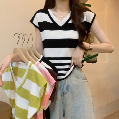 Women's Summer Thin V-Neck Knit Short Sleeve Top with Striped Design, Outerwear, Fitted and Slimming