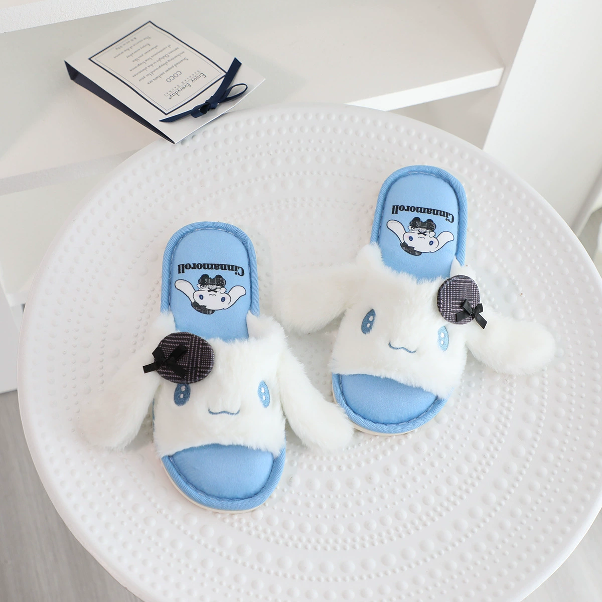 Новые милые тапочки с открытым носком Kuromi Melody, весенне-летние домашние нескользящие тапочки, тапочки-рыбки