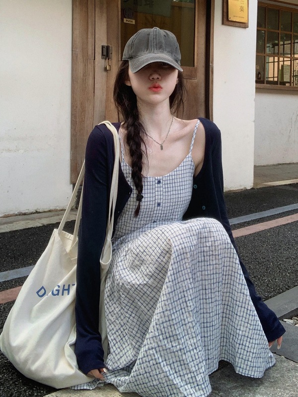法式蓝色吊带格子连衣裙子女早秋2025新款海边度假巨好看长裙套装|undefined
