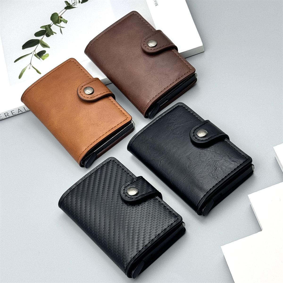 Paquete de tarjeta de crédito antirrobo transfronterizo RFID Amazon estilo explosivo venta caliente carbono de gran capacidad para hombres y mujeres billetera caja de tarjeta de metal