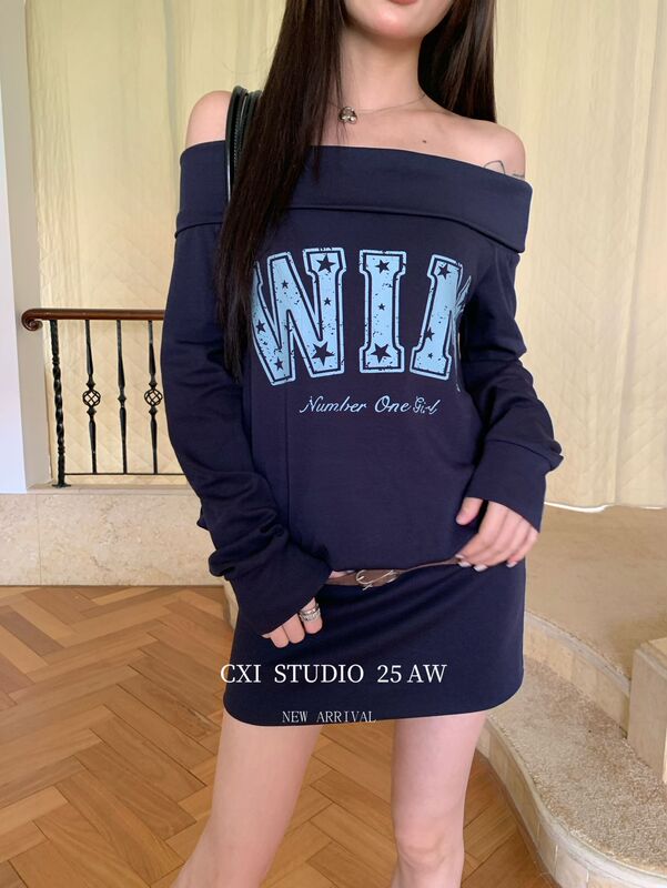 CXI 辣妹一字肩卫衣连衣裙女秋季新款长袖露肩法式气质包臀短裙|undefined
