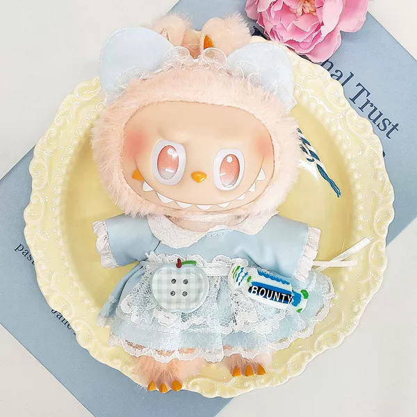 Blue mint hair accessory, apron