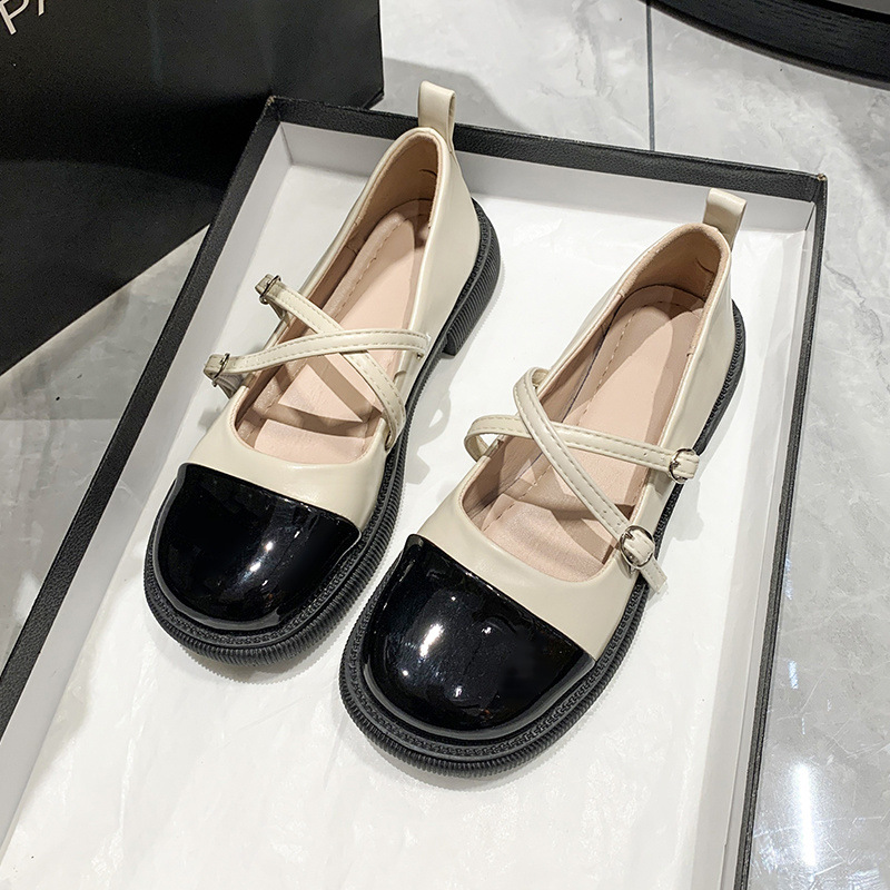 메리 제인 여성 신발 2024 봄과 가을 새로운 스타일의 작은 가죽 신발 여성 여름 프랑스 싱글 레이어 신발 스커트