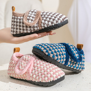Children's toddler shoes autumn and winter lightweight plush slippers girls' baby cotton shoes parent-child soft bottom indoor shoes bag heel