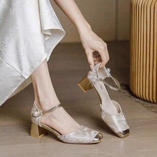 �͹ŷ��^�߸�ЬŮ�пհ����Ь����ʽ���L���ۆ�Ь�ָ����^��ЬŮ