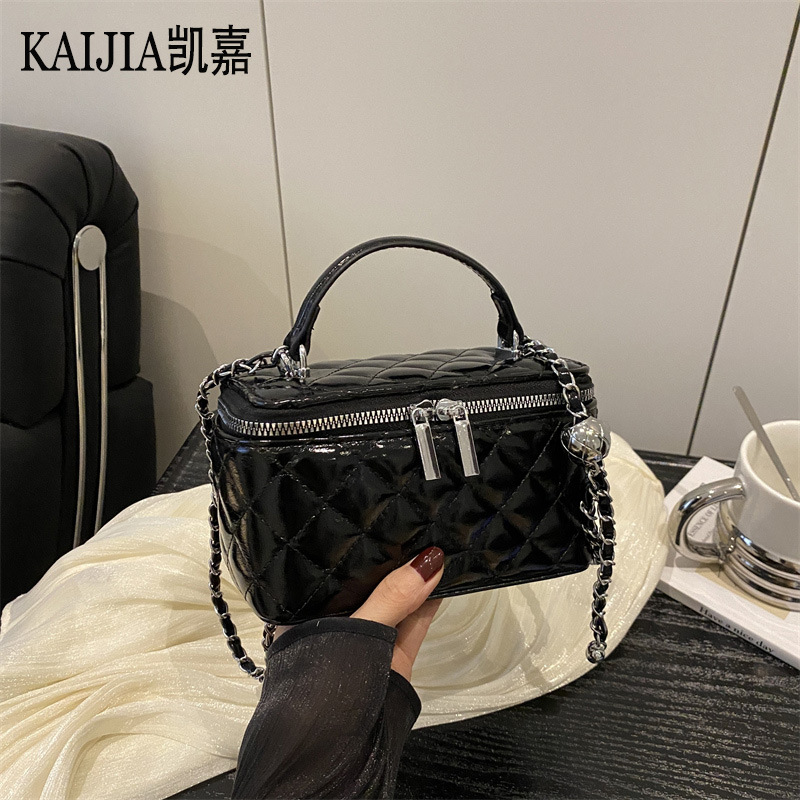 New Women's Handbag Small Square Bag Fashionable Makeup Box Bag Chain Diamond Grid Crossbody Bag
