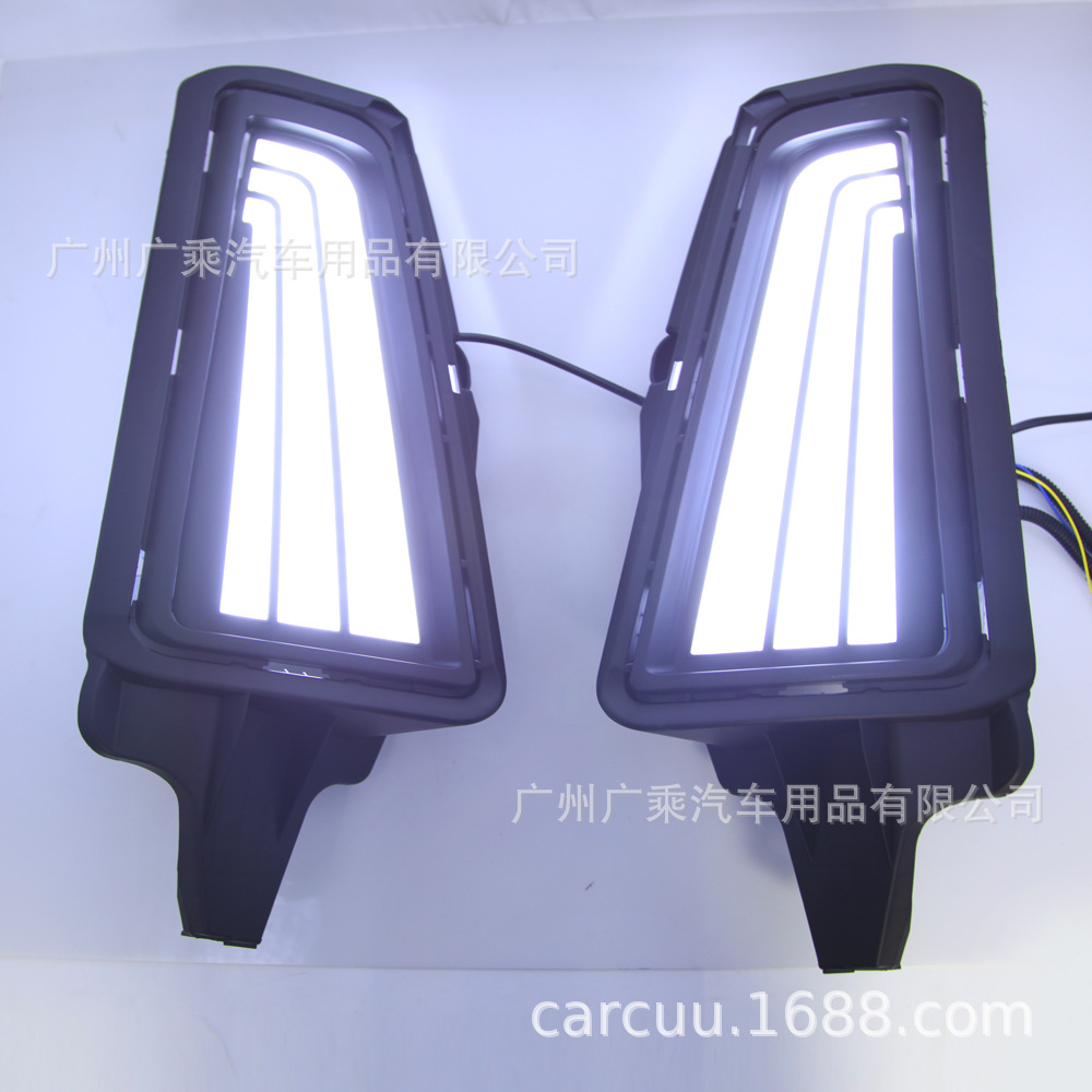 Aplicable a 19-21 Toyota león marino luces de circulación diurna 22 nuevo león marino LED luces de circulación diurna luces antiniebla modificadas