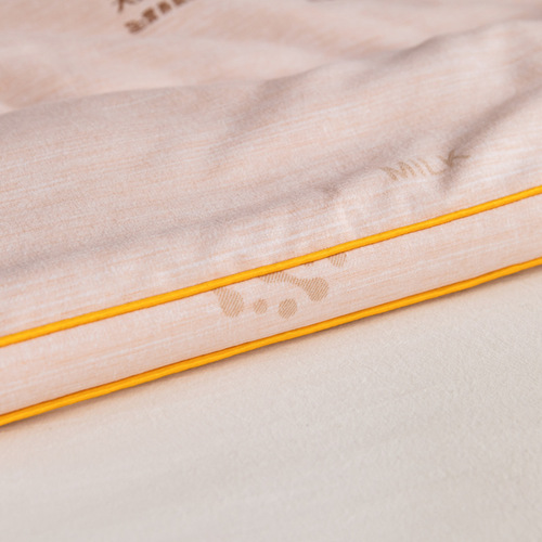 2FN Yimanting Cotton Milk Nourishing Golden Silk Spring and Autumn Thick Warmness Carded Cotton Winter Quilt 3D Cover