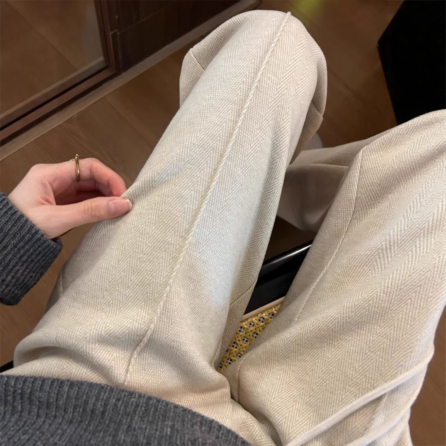 人字纹毛呢阔腿裤女2025新款秋冬大码胖mm窄版直筒裤羊毛加绒裤子