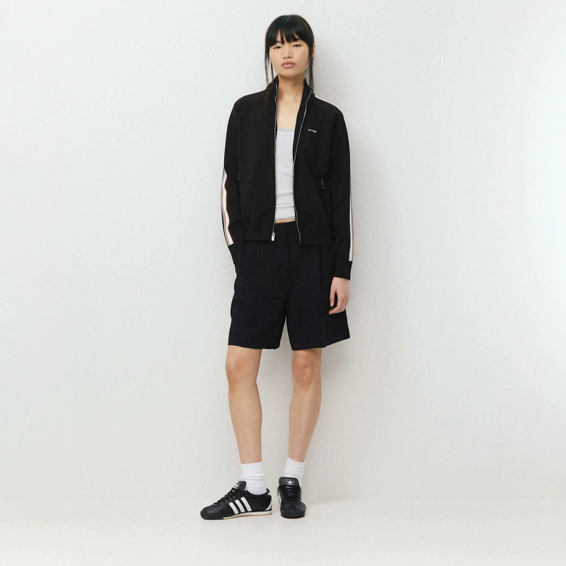 Aritzia American retro side-striped sports jacket with stand-up collar, zipper, loose fit, knitted casual cardigan jacket Aritzia American retro side-striped sports jacket with stand-up collar, zipper, loose fit, knitted casual cardigan jacket