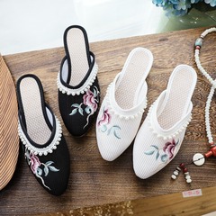Sweet and Fashionable Women's Embroidered Fabric Slip-on Shoes, Foot Covering Slippers for Outdoor Wear, Summer New Arrival