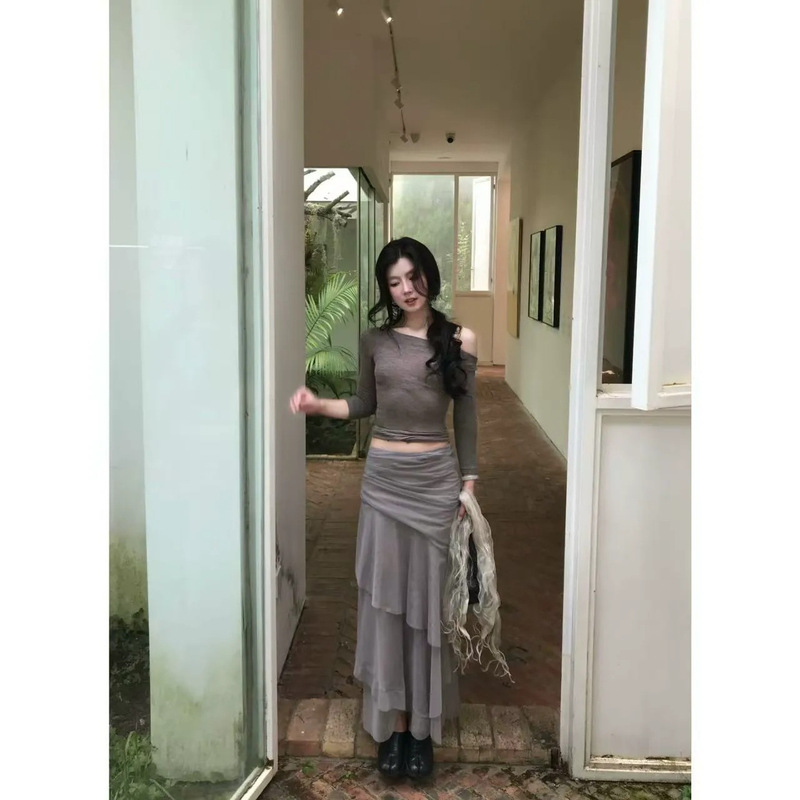 Zeng Yuer "Glimmer of Light" gray irregular bias-cut skirt for women, romantic drape, slimming, atmospheric long skirt