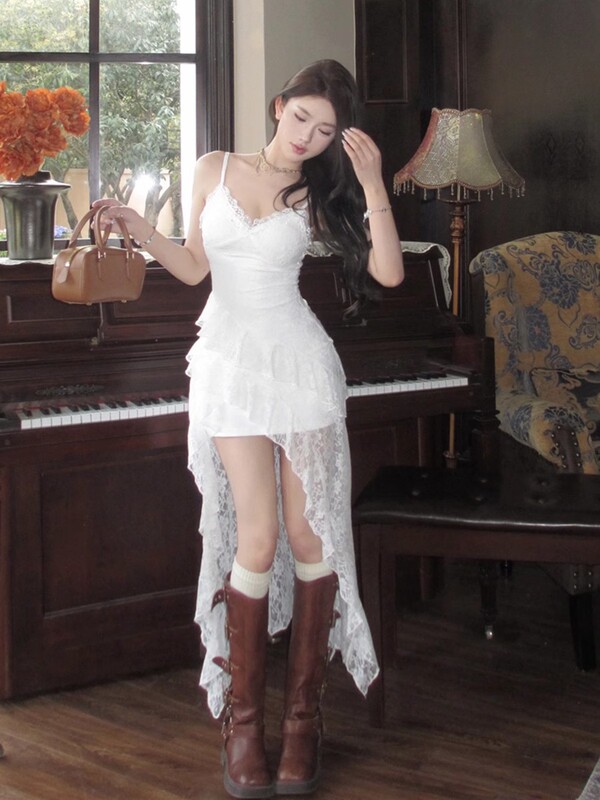 French Lace V-Neck Suspender Dress for Women Summer Vacation Asymmetrical Skirt White Beautiful Waist Mid-Length Skirt French Lace V-Neck Suspender Dress for Women Summer Vacation Asymmetrical Skirt White Beautiful Waist Mid-Length Skirt