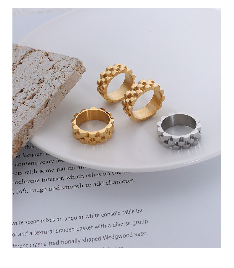 marka Exaggerated Cold ins Wind Thick Strap Retro Fade-Free Ring Titanium Steel Plated Gold Ring_voghion.com