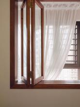 日式木窗框架上翻窗玻璃窗实木窗户推拉窗原木框窗左左右折叠木窗