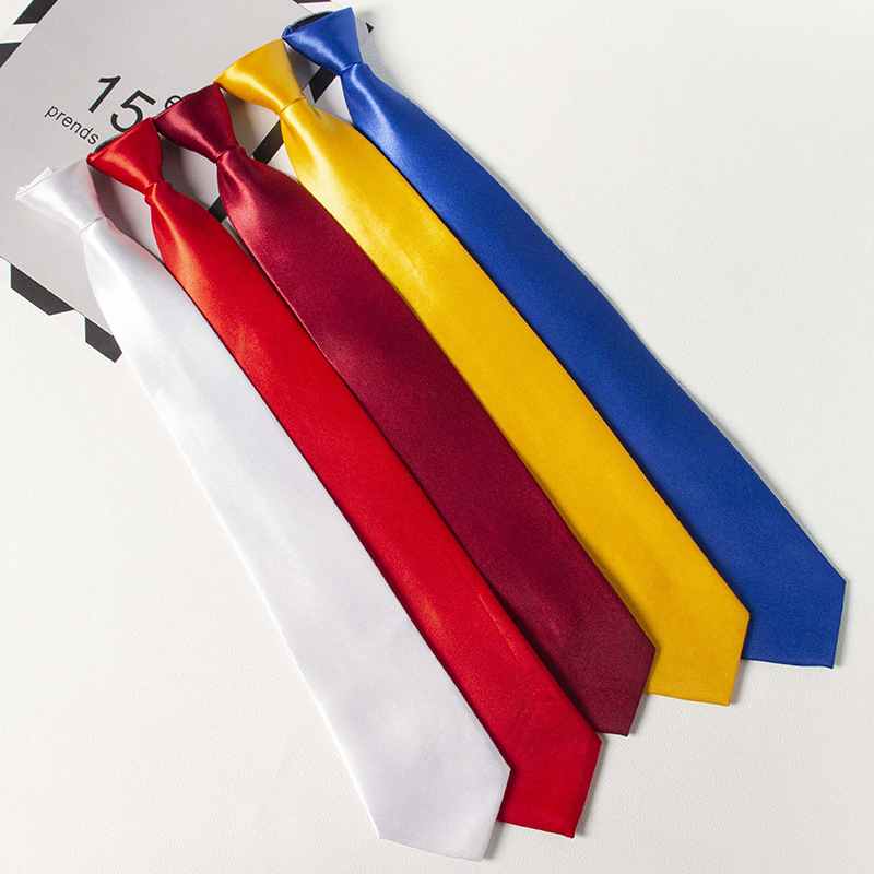 Los fabricantes venden al por mayor el nuevo estilo de seda de poliéster sin cremallera corbata versión coreana de los hombres de 8cm brillante fácil de tirar corbata de color sólido