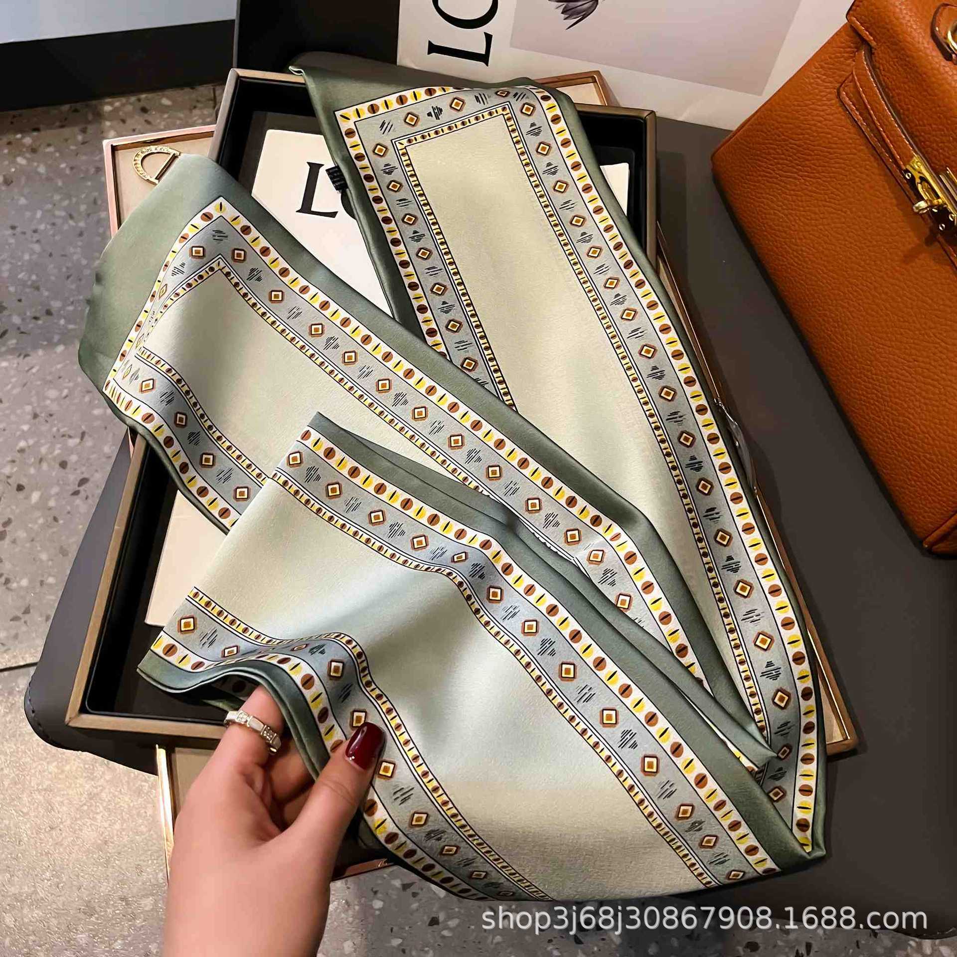 Nuevo bufandas de seda de impresión delgada y larga para mujeres nuevas bandas de moda de decoración profesional bufandas