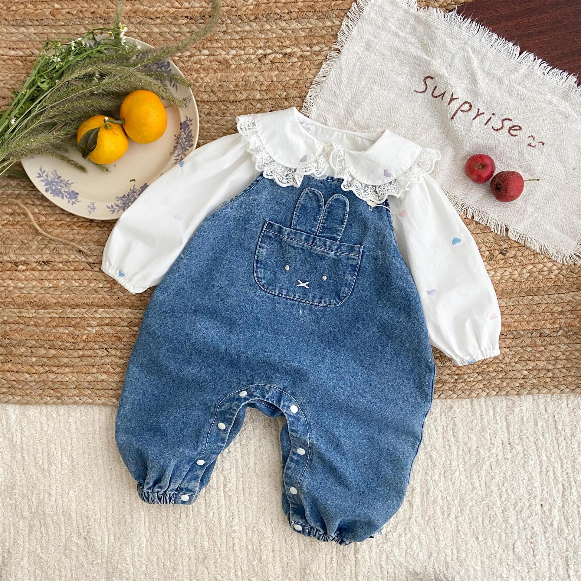 Ropa para niños coreanos 2025 nueva primavera niña bebé 1-3 años traje de mono de mezclilla con volantes de estilo occidental