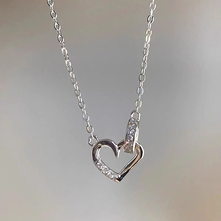 2g Weight 925 Sterling Silver Heart Shape Pendant Necklace