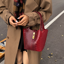 �羳�r�в˻@�Ӱ�2026�߼����|ʯ�^�y�����������ɫ�ֿ�ˮͰ��