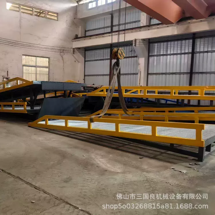 广州登车桥批发 移动装卸平台工厂 移动登车桥