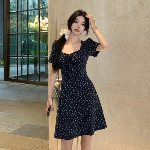 大码胖mm夏季小众设计感碎花连衣裙短裙法式气质显瘦中长裙子女装|undefined