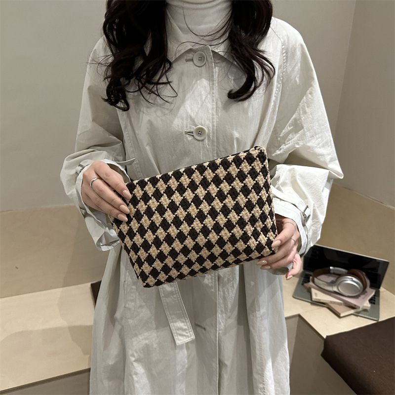 Amazon suministro transfronterizo otoño invierno bolsas de tela de tela de diamante bolsas de mano de nicho de diseño de bolsas de aire exterior