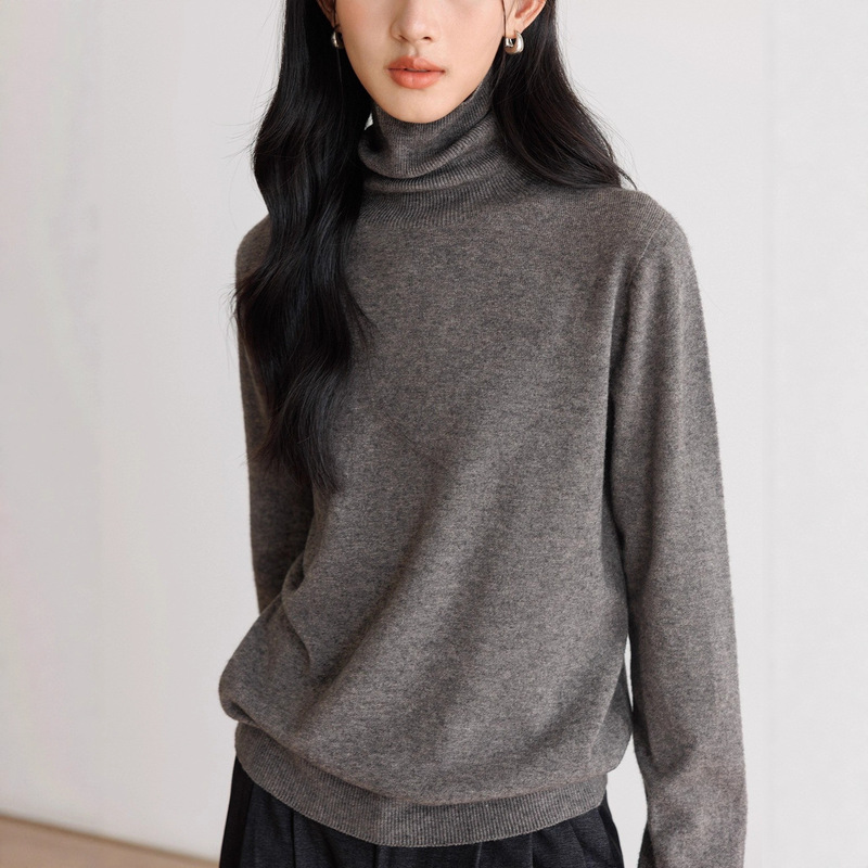 Winter Turtleneck Knitted Sweater for Women 2025 New Velvet Loose Elegant Long-Sleeved Sheep Wool Inner Top