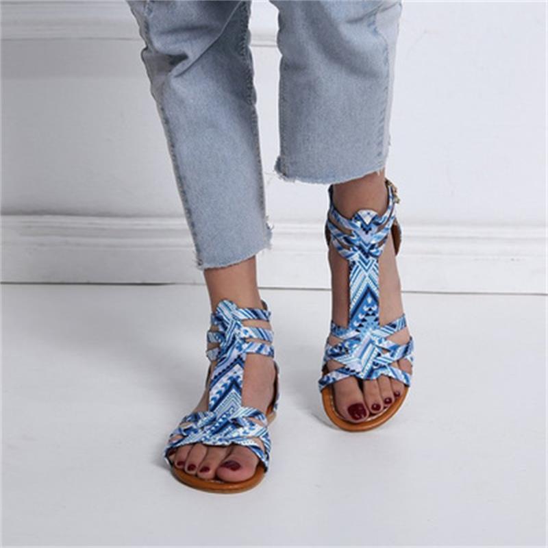 Hot-selling ethnic-style flat sandals in 2021, multi-color snake-patterned lace buckle women's sandals for export, large-sized consignment full figure